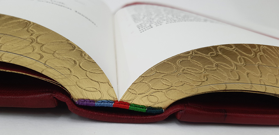 Simone Püttmann. Buchrestaurierung und Bucheinbandgestaltung